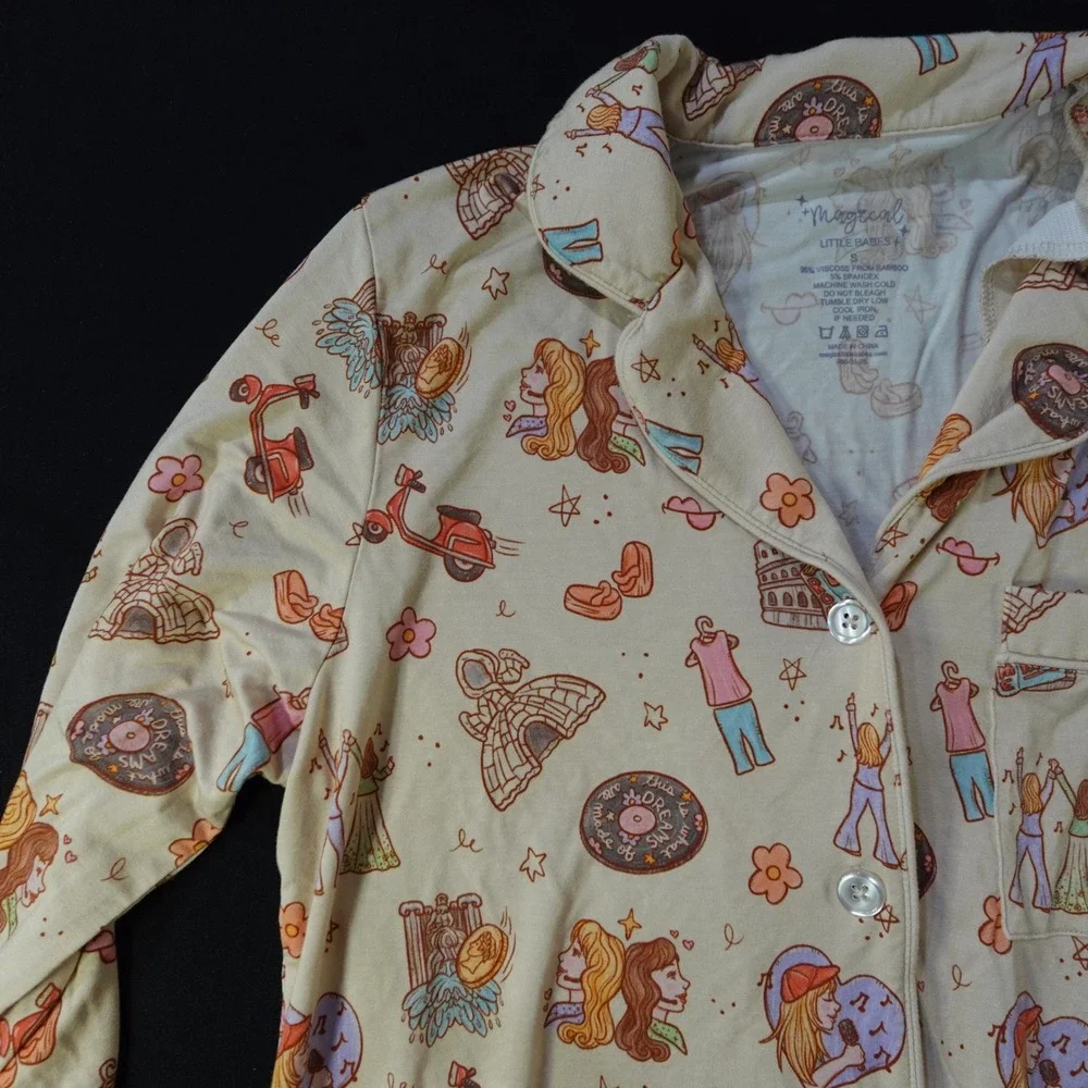 Women's Lizzie McGuire Movie Printed Button-Up Pajama Set